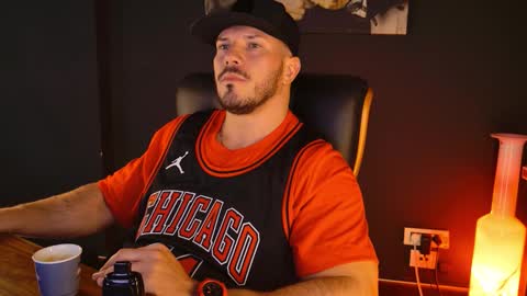 Snapshot of angeloeric chatting on November 11, 2025, 12:16 pm BlackWolf online show from November 11, 2025, 12:16 pm