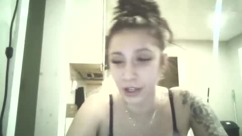 Snapshot of angelofdesire9 chatting on February 4, 2026, 11:16 am Angel online show from February 4, 2026, 11:16 am