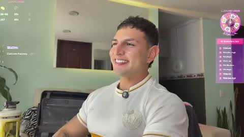 Angelo Ferro online show from June 12, 2026, 2:54 am