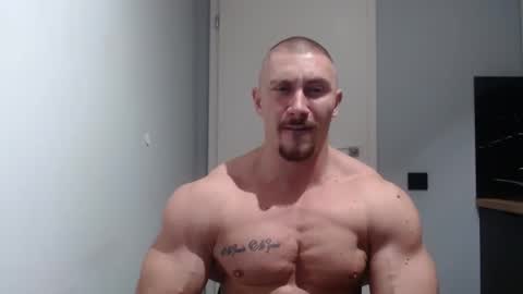 Snapshot of angelofit chatting on December 18, 2024, 7:19 pm ------- SEX SHOW WITH GUYS AND GIRLS MUSCLE SHOW online show from December 18, 2024, 7:19 pm