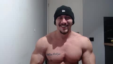 Snapshot of angelofit chatting on January 7, 2025, 7:28 pm ------- SEX SHOW WITH GUYS AND GIRLS MUSCLE SHOW online show from January 7, 2025, 7:28 pm