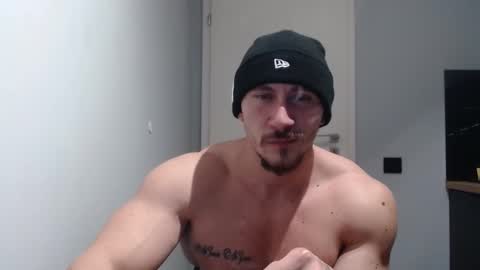 Snapshot of angelofit chatting on January 8, 2025, 7:45 pm ------- SEX SHOW WITH GUYS AND GIRLS MUSCLE SHOW online show from January 8, 2025, 7:45 pm