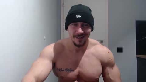 Snapshot of angelofit chatting on January 9, 2025, 7:40 pm ------- SEX SHOW WITH GUYS AND GIRLS MUSCLE SHOW online show from January 9, 2025, 7:40 pm