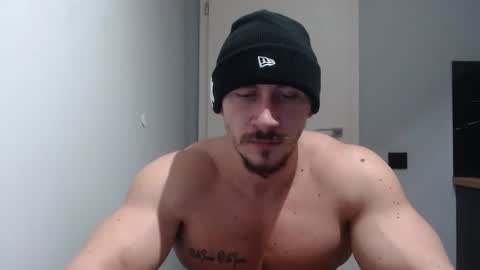 Snapshot of angelofit chatting on January 16, 2025, 7:10 pm ------- SEX SHOW WITH GUYS AND GIRLS MUSCLE SHOW online show from January 16, 2025, 7:10 pm