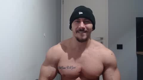 Snapshot of angelofit chatting on January 18, 2025, 3:16 pm ------- SEX SHOW WITH GUYS AND GIRLS MUSCLE SHOW online show from January 18, 2025, 3:16 pm