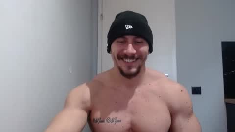 Snapshot of angelofit chatting on January 23, 2025, 9:29 am ------- SEX SHOW WITH GUYS AND GIRLS MUSCLE SHOW online show from January 23, 2025, 9:29 am