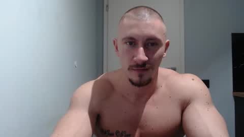 Snapshot of angelofit chatting on January 27, 2025, 9:22 pm ------- SEX SHOW WITH GUYS AND GIRLS MUSCLE SHOW online show from January 27, 2025, 9:22 pm