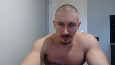 Snapshot of angelofit chatting on January 28, 2025, 8:36 am ------- SEX SHOW WITH GUYS AND GIRLS MUSCLE SHOW online show from January 28, 2025, 8:36 am
