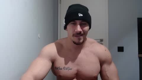 Snapshot of angelofit chatting on February 1, 2025, 7:44 pm ------- SEX SHOW WITH GUYS AND GIRLS MUSCLE SHOW online show from February 1, 2025, 7:44 pm