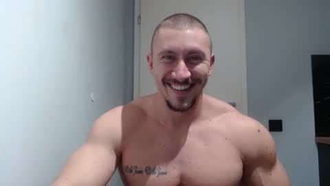Snapshot of angelofit chatting on February 5, 2025, 8:14 pm ------- SEX SHOW WITH GUYS AND GIRLS MUSCLE SHOW online show from February 5, 2025, 8:14 pm