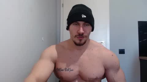 Snapshot of angelofit chatting on February 12, 2025, 11:18 am ------- SEX SHOW WITH GUYS AND GIRLS MUSCLE SHOW online show from February 12, 2025, 11:18 am