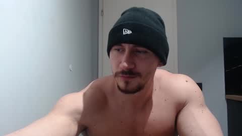 Snapshot of angelofit chatting on February 13, 2025, 6:16 pm ------- SEX SHOW WITH GUYS AND GIRLS MUSCLE SHOW online show from February 13, 2025, 6:16 pm