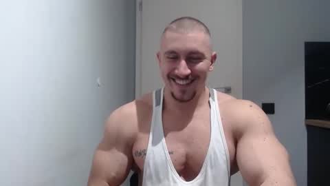 Snapshot of angelofit chatting on February 14, 2025, 7:33 pm ------- SEX SHOW WITH GUYS AND GIRLS MUSCLE SHOW online show from February 14, 2025, 7:33 pm