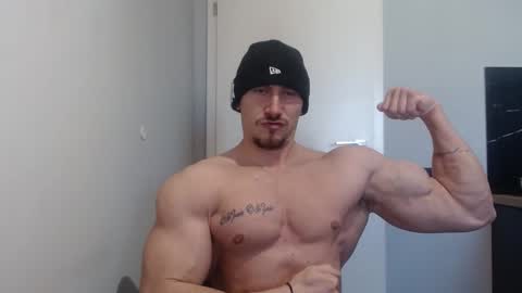 Snapshot of angelofit chatting on February 22, 2025, 11:57 am ------- SEX SHOW WITH GUYS AND GIRLS MUSCLE SHOW online show from February 22, 2025, 11:57 am