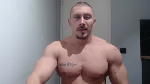 Snapshot of angelofit chatting on February 22, 2025, 6:19 pm ------- SEX SHOW WITH GUYS AND GIRLS MUSCLE SHOW online show from February 22, 2025, 6:19 pm