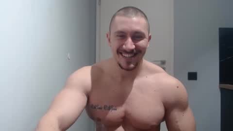 Snapshot of angelofit chatting on February 25, 2025, 6:09 pm ------- SEX SHOW WITH GUYS AND GIRLS MUSCLE SHOW online show from February 25, 2025, 6:09 pm