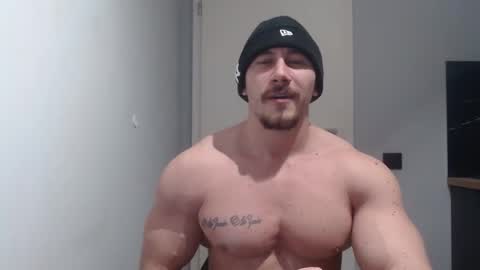 Snapshot of angelofit chatting on March 5, 2025, 7:17 pm ------- SEX SHOW WITH GUYS AND GIRLS MUSCLE SHOW online show from March 5, 2025, 7:17 pm