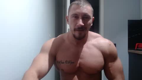 Snapshot of angelofit chatting on September 30, 2025, 6:57 pm ------- SEX SHOW WITH GUYS AND GIRLS MUSCLE SHOW online show from September 30, 2025, 6:57 pm