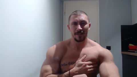 Snapshot of angelofit chatting on November 17, 2025, 4:13 pm ------- SEX SHOW WITH GUYS AND GIRLS MUSCLE SHOW online show from November 17, 2025, 4:13 pm