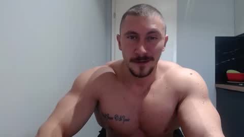 Snapshot of angelofit chatting on November 25, 2025, 12:49 pm ------- SEX SHOW WITH GUYS AND GIRLS MUSCLE SHOW online show from November 25, 2025, 12:49 pm