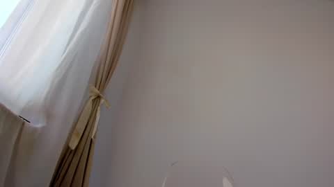 Snapshot of angeloflove_ chatting on June 11, 2026, 4:43 am Raiss online show from June 11, 2026, 4:43 am