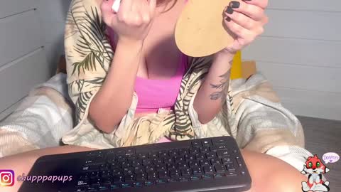 Snapshot of angelok_ chatting on December 19, 2024, 6:01 am My name is Ena. You will make me very happy if you subscribe. Love you online show from December 19, 2024, 6:01 am