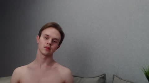 Angel online show from February 20, 2025, 6:24 pm