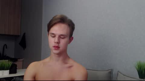 Angel online show from October 16, 2025, 8:59 am