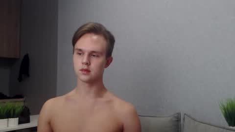 Angel online show from November 16, 2025, 3:06 pm