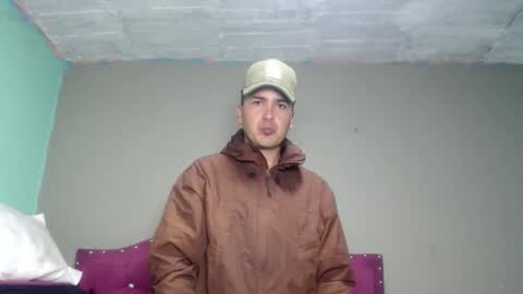 angels_0001 online show from June 1, 2026, 7:21 am