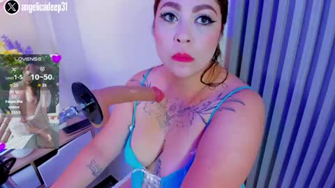 Snapshot of angels__collins chatting on May 6, 2026, 9:09 pm ANGELS online show from May 6, 2026, 9:09 pm