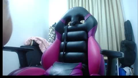 Snapshot of angels_chat chatting on December 19, 2024, 6:56 am ivanna online show from December 19, 2024, 6:56 am