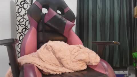 ivanna online show from December 5, 2025, 5:27 am