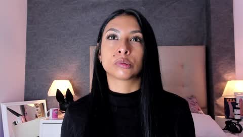 Snapshot of angels_one chatting on February 4, 2025, 12:55 pm Angela online show from February 4, 2025, 12:55 pm