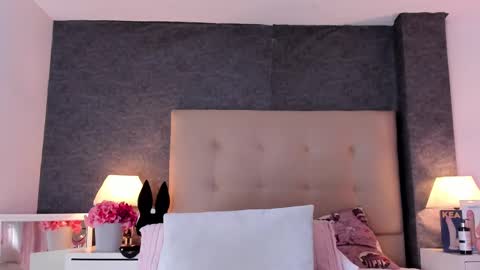 Snapshot of angels_one chatting on February 17, 2025, 1:10 pm Angela online show from February 17, 2025, 1:10 pm