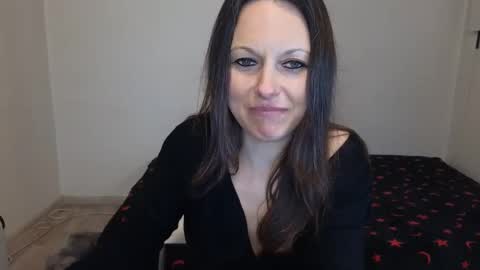 Giulia online show from March 19, 2026, 1:15 pm