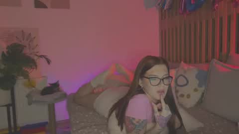 Snapshot of angelsweetshy chatting on November 30, 2025, 9:19 pm Angelsweetshy online show from November 30, 2025, 9:19 pm