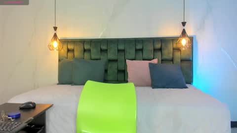 ANGIE online show from October 3, 2025, 2:36 pm