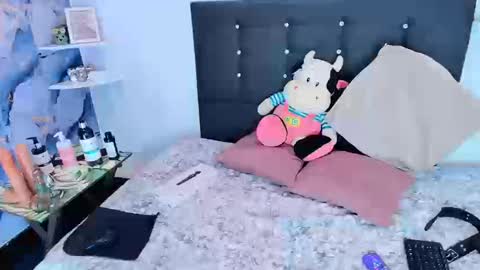 ANGEL online show from September 16, 2025, 3:02 pm