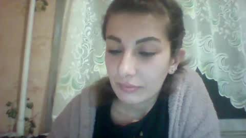 Isabella online show from April 3, 2026, 8:07 pm