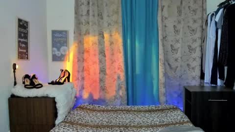 angelwhitte online show from February 23, 2026, 12:41 am