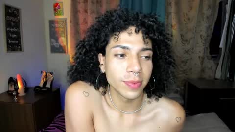angelwhitte online show from May 12, 2026, 6:32 am