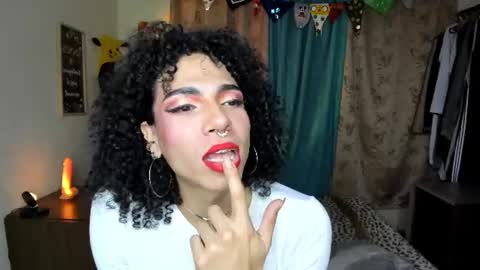 angelwhitte online show from June 21, 2026, 4:04 am