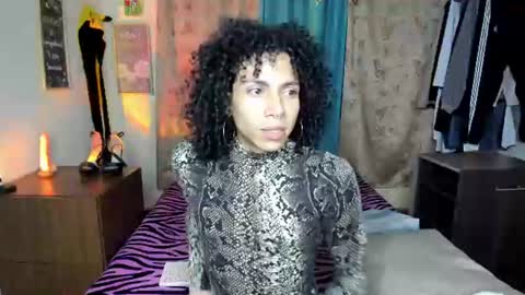 angelwhitte online show from July 13, 2026, 4:48 am