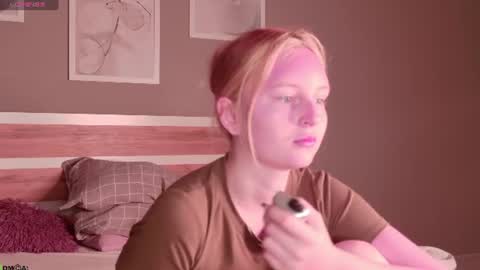 Snapshot of angelwise chatting on July 14, 2026, 3:11 am angelwise online show from July 14, 2026, 3:11 am