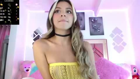 Snapshot of angely_18 chatting on June 10, 2026, 7:57 pm Angely online show from June 10, 2026, 7:57 pm