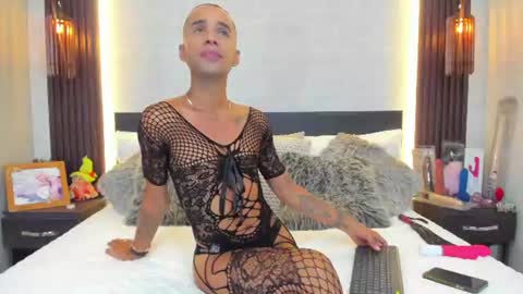 Snapshot of anghel_stone chatting on June 14, 2026, 2:24 am Anghel Stone online show from June 14, 2026, 2:24 am