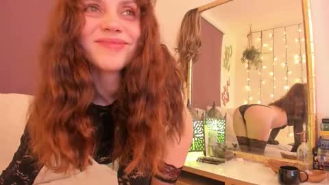 Snapshot of angie0805 chatting on March 8, 2026, 10:02 pm Karina online show from March 8, 2026, 10:02 pm