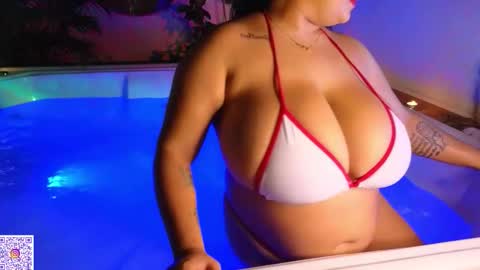 Snapshot of angie_bigboobs chatting on November 10, 2025, 2:10 am Angie Gomez Onlyfans angie bigboobs FREE online show from November 10, 2025, 2:10 am