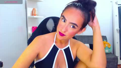 IG angie dreamgirl01 online show from May 1, 2026, 8:46 pm